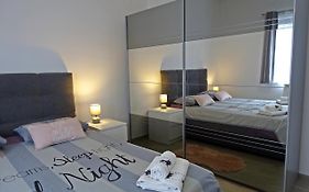 Apartment Denis